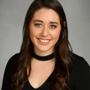 Meet your Posher, Lyndsey!